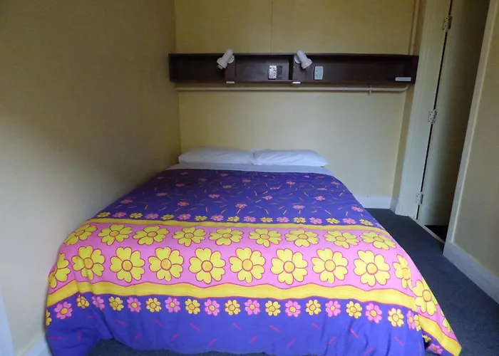 Cactus Jacks Backpackers Hostal